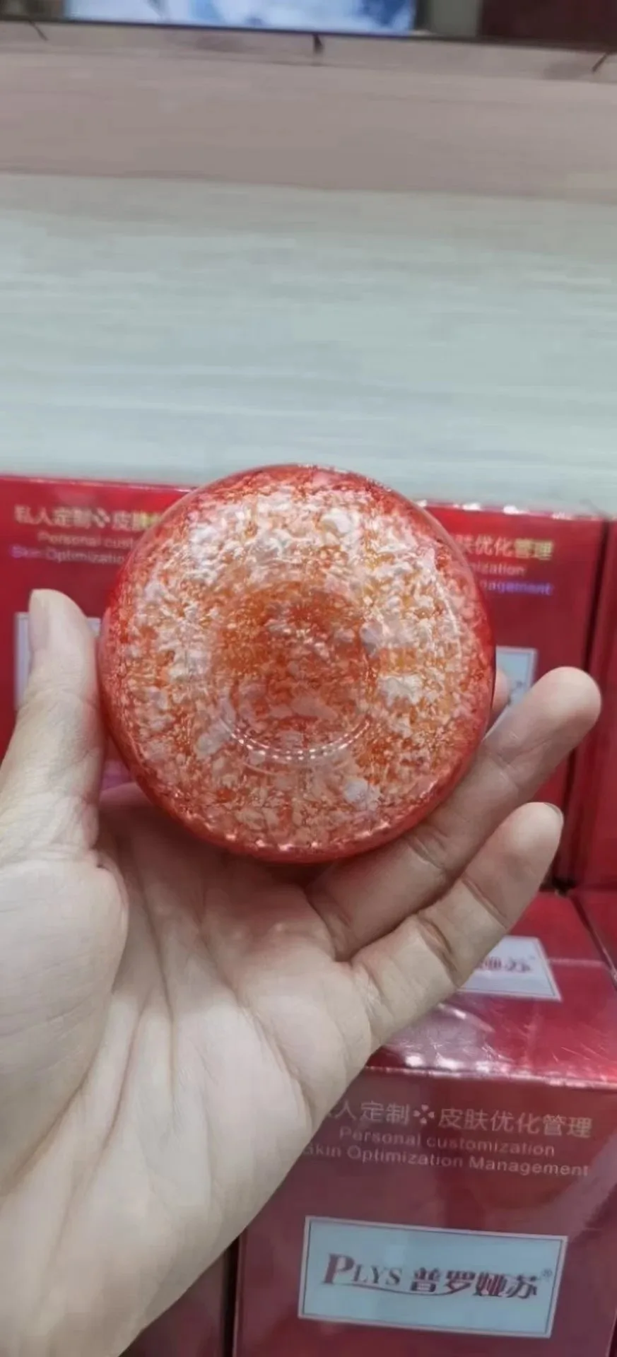 普罗娅苏贵妇龙血膏，50克/瓶 ，养肤素颜霜， 扫码价格398元/瓶，亏本清仓 10瓶88元，0.29公斤，2028年1月2号 图片 7