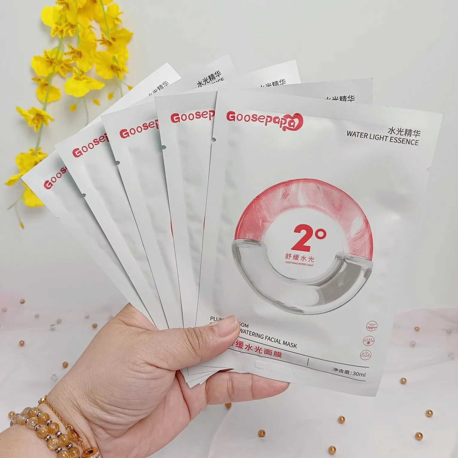 goosepapa梅花舒缓水光面膜，无内托，净含量：30mlx5片，（保质期：2028年5月15日 图片 7