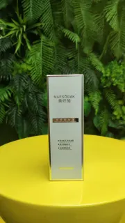 美修加水感卸妆油，净含量100ml,产品重0.15公斤。2029年4月1号